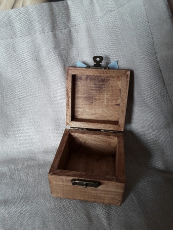 Scatolina in legno per battesimo